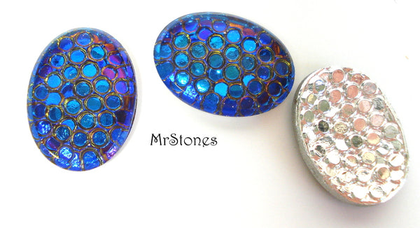 18x13mm (1685) Heliotrope Blue Oval Cabochon