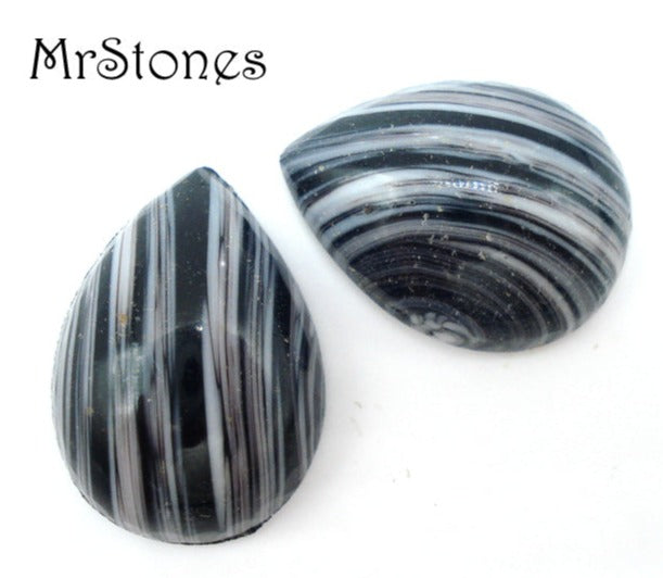 18x13mm (3332) Black White Stripe Pendeloque Pear Cabochon