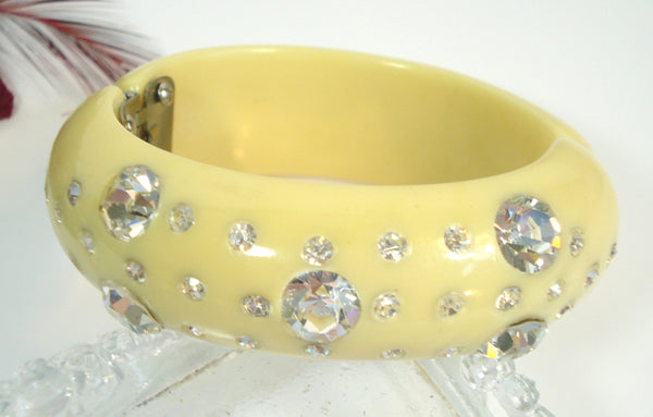 Celluloid Clamper Bracelet Weiss? Yellow Creme Crystal Rhinestones