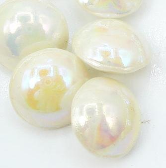 8.3mm (3189) (39ss) Iridescent Creme Faux Pearl Round Buff Top Doublet w/Sew Hole