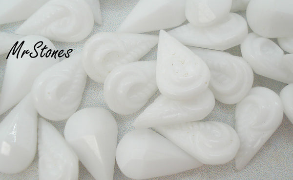 10x6mm (3101) Chalk White Textured Leaf Like Top Pear Shape Doublet