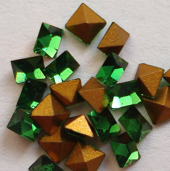 2.25MM (4400) MEDIUM EMERALD SQUARES