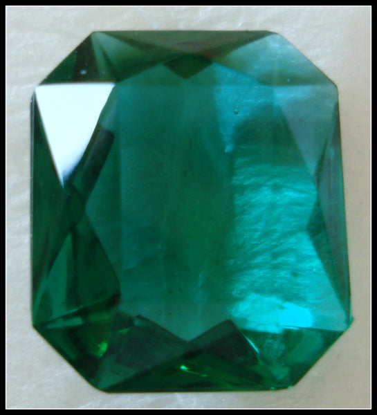 14X12MM (4626/2) TTC EMERALD CUSHION OCTAGONS