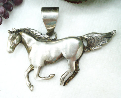 Glenn & Sandoval 2.5" Horse Pendant