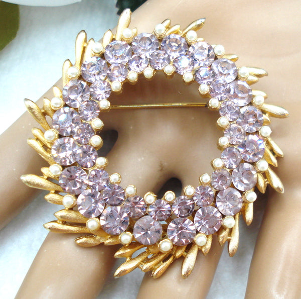 BSK Lt Amethyst Pearl Wreath Brooch