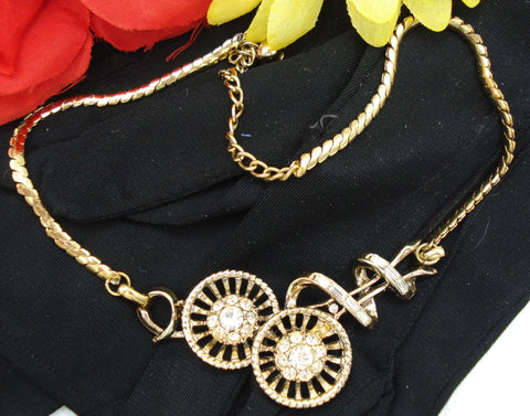 Pretty Unique Choker Necklace Flower Wheels