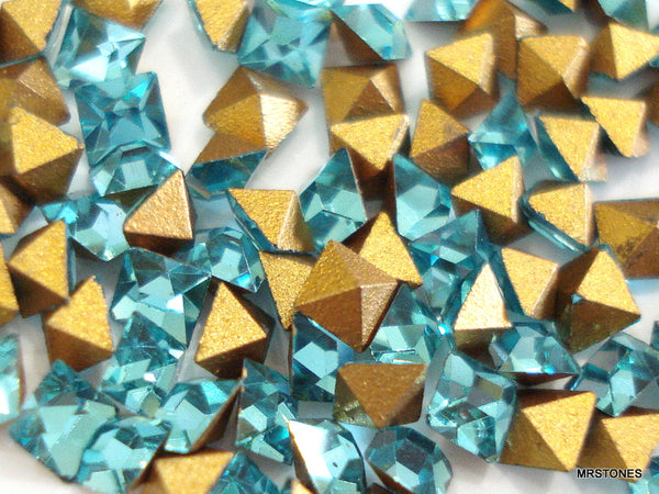 2.4mm (4400) Old Aqua Square Shape