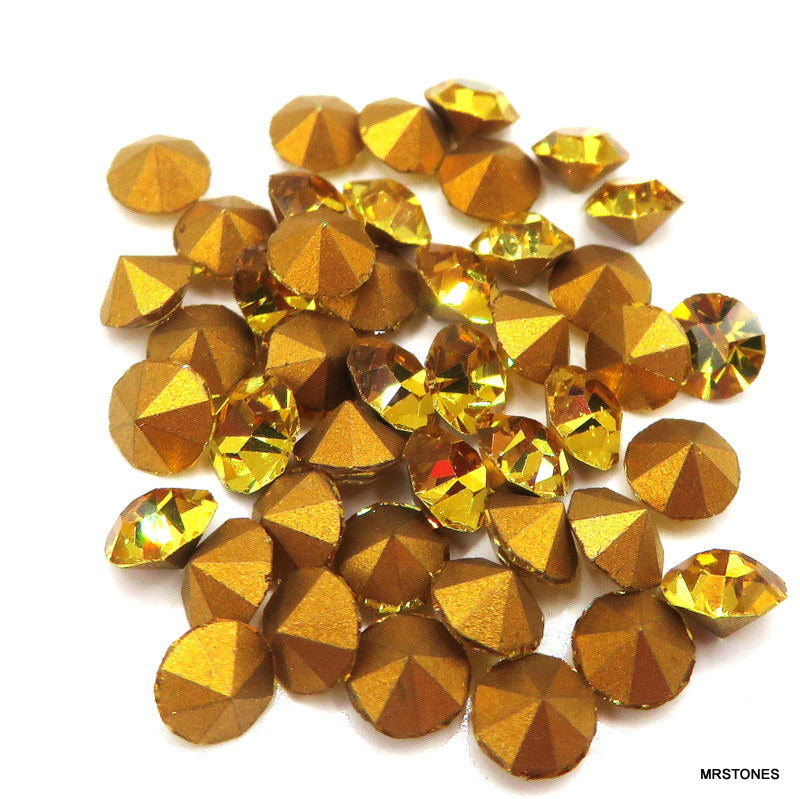 4.75mm (1100) (20ss) Light Topaz Round Chaton